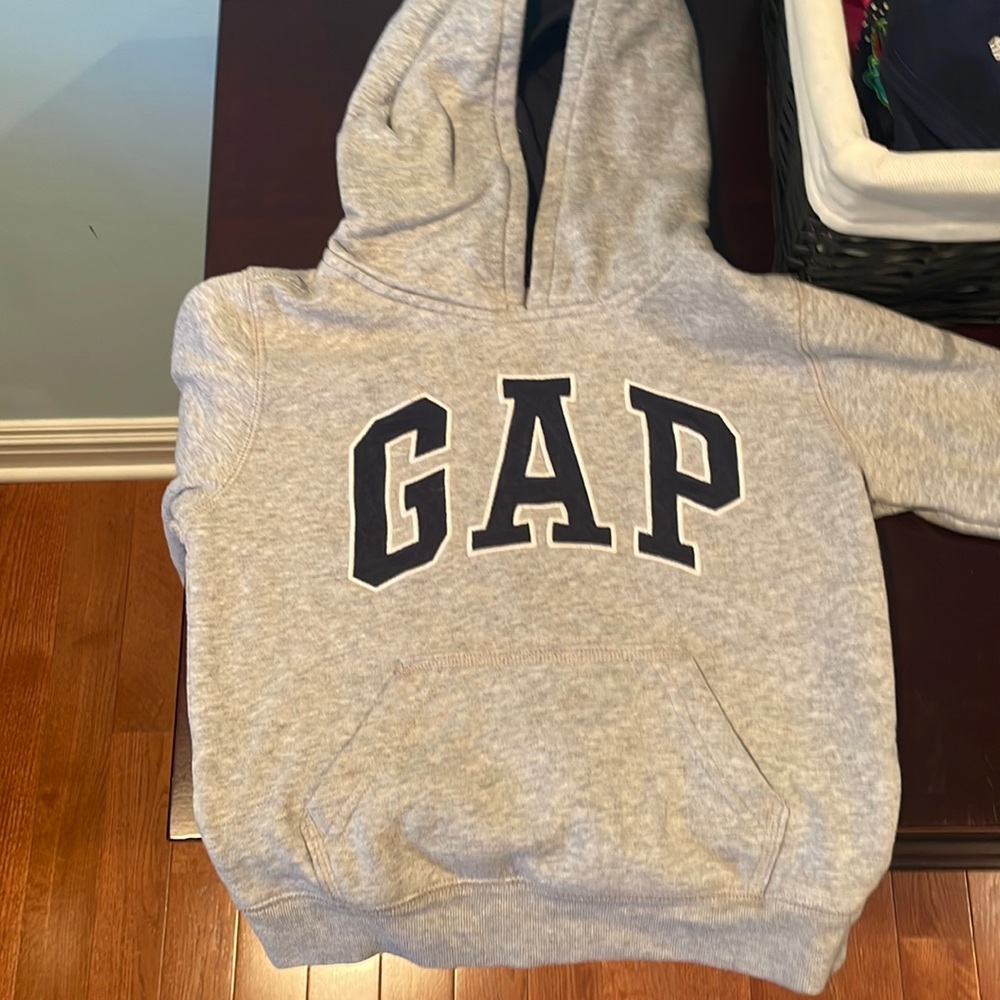 Gap hoodie kids size 5